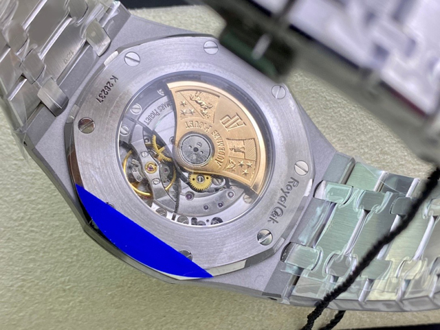 【AUDEMARS PIGUET】オーデマ・ピゲ スーパーコピー ロイヤルオーク ブラック 41MM 15400ST.OO.1220ST.01【ZF工場出品】