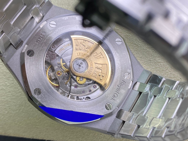 【AUDEMARS PIGUET】オーデマ・ピゲ スーパーコピー ロイヤルオーク ネイビーブルー 41MM 15400ST.OO.1220ST.03【ZF工場出品】