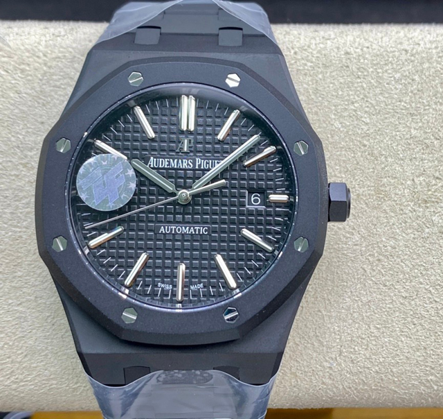 【AUDEMARS PIGUET】オーデマ・ピゲ スーパーコピー ロイヤルオーク DLC ブラック 41MM 15400【ZF工場出品】