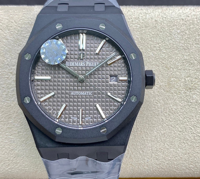 【AUDEMARS PIGUET】オーデマ・ピゲ スーパーコピー ロイヤルオーク DLC グレー 41MM 15400【ZF工場出品】