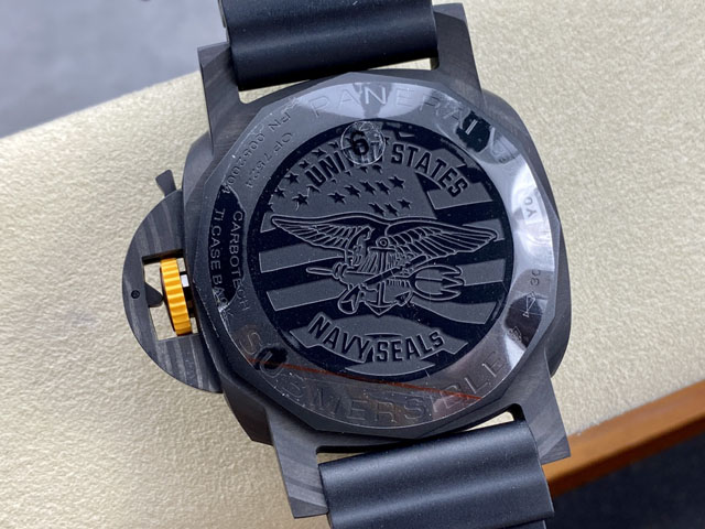 【OFFICINE PANERAI】パネライ スーパーコピー ルミノール サブマーシブル GMT カーボテック™ ネイビーシールズ PAM01324 44mm【VS工場出品】