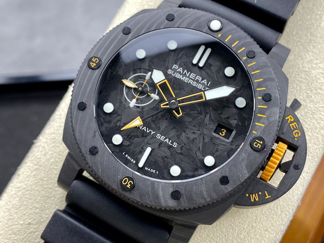 【OFFICINE PANERAI】パネライ スーパーコピー ルミノール サブマーシブル GMT カーボテック™ ネイビーシールズ PAM01324 44mm【VS工場出品】