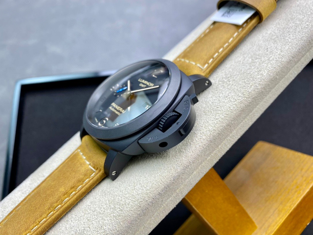 【OFFICINE PANERAI】パネライ スーパーコピー ルミノール1950 3DAYS GMT PAM01441 44mm【VS工場出品】