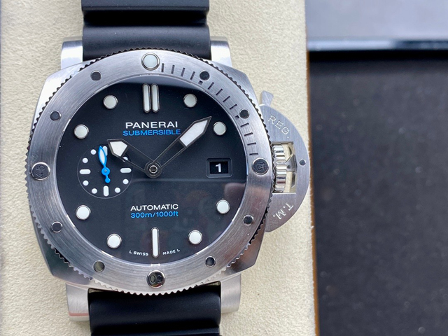 【OFFICINE PANERAI】パネライ スーパーコピー ルミノール サブマーシブル PAM01229 44mm【VS工場出品】
