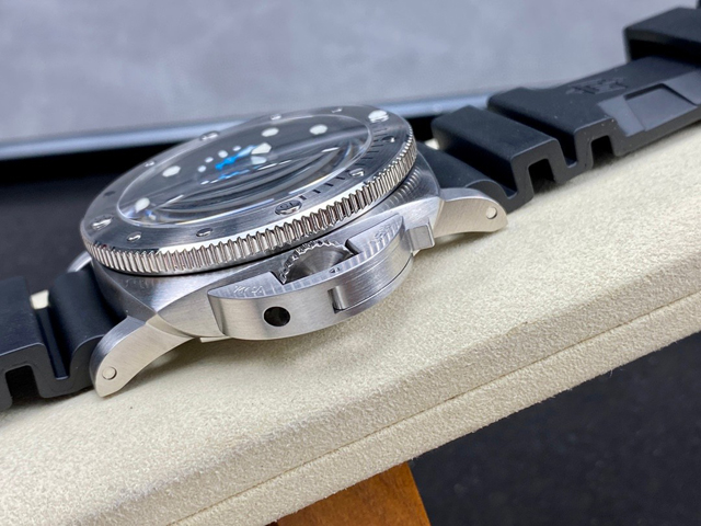 【OFFICINE PANERAI】パネライ スーパーコピー ルミノール サブマーシブル PAM01229 44mm【VS工場出品】