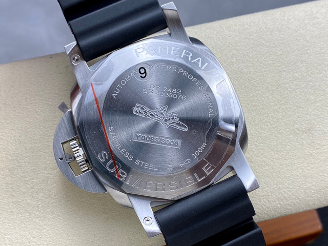 【OFFICINE PANERAI】パネライ スーパーコピー ルミノール サブマーシブル PAM01229 44mm【VS工場出品】