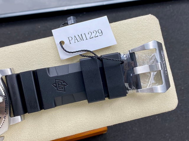 【OFFICINE PANERAI】パネライ スーパーコピー ルミノール サブマーシブル PAM01229 44mm【VS工場出品】