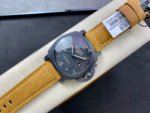 【OFFICINE PANERAI】パネライ スーパーコピー ルミノール 1950 3デイズ GMT オートマチック PAM00441 44mm【VS工場出品】