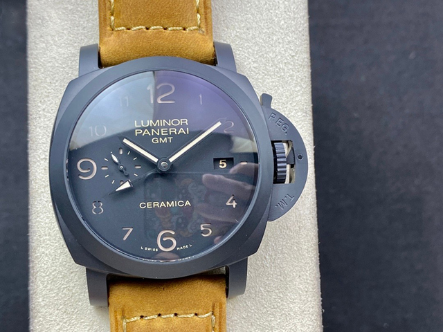 【OFFICINE PANERAI】パネライ スーパーコピー ルミノール 1950 3デイズ GMT オートマチック PAM00441 44mm【VS工場出品】
