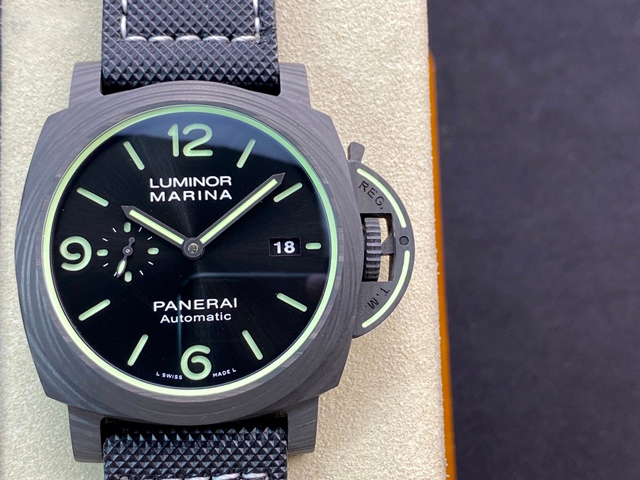 【OFFICINE PANERAI】パネライ スーパーコピー ルミノール マリーナ PAM01118 44mm【VS工場出品】