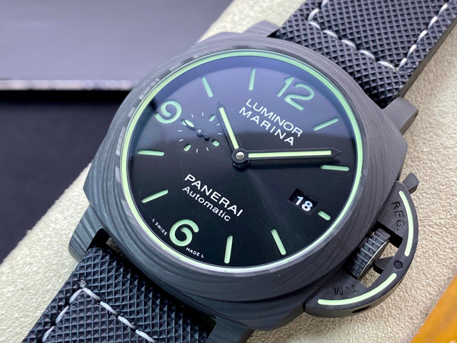 【OFFICINE PANERAI】パネライ スーパーコピー ルミノール マリーナ PAM01118 44mm【VS工場出品】