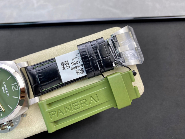 【OFFICINE PANERAI】パネライ スーパーコピー サブマーシブル PAM01056 44mm【VS工場出品】