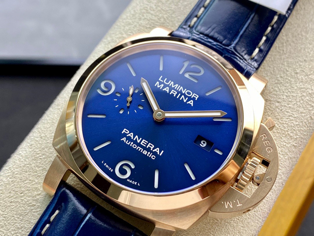 【OFFICINE PANERAI】パネライ スーパーコピー ルミノール マリーナ PAM01112 44mm【VS工場出品】