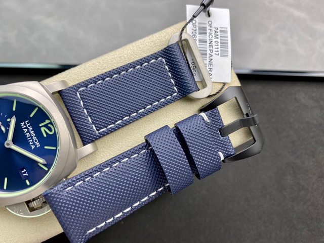 【OFFICINE PANERAI】パネライ スーパーコピー ルミノール マリーナ PAM01117 40mm【VS工場出品】