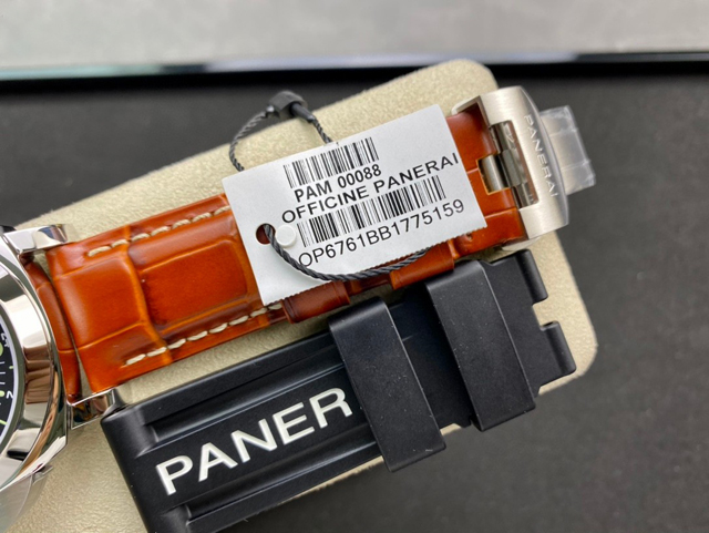 【OFFICINE PANERAI】パネライ スーパーコピー ルミノール GMT オートマチック PAM00088 44mm【VS工場出品】
