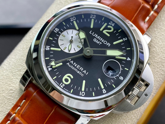 【OFFICINE PANERAI】パネライ スーパーコピー ルミノール GMT オートマチック PAM00088 44mm【VS工場出品】