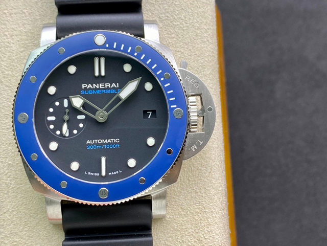 【OFFICINE PANERAI】パネライ スーパーコピー ルミノール サブマーシブル PAM01209 42mm【VS工場出品】