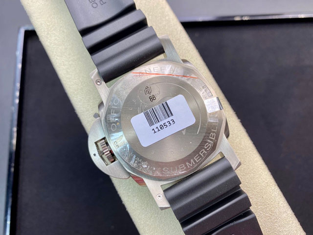 【OFFICINE PANERAI】パネライ スーパーコピー ルミノール サブマーシブル 1950 3デイズGMT オートマティック チタニオPAM00719 47mm【VS工場出品】