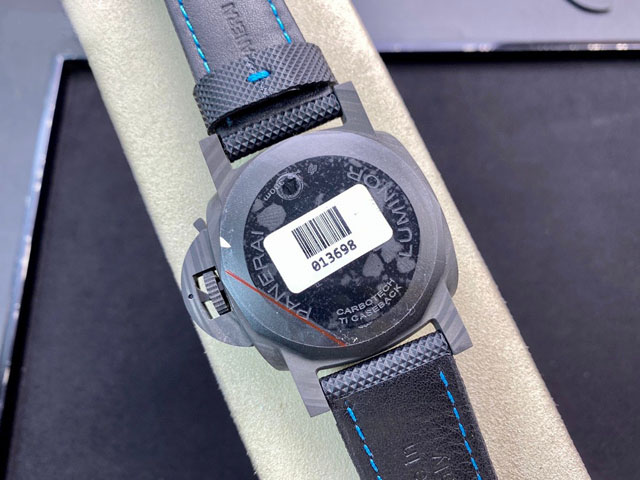 【OFFICINE PANERAI】パネライ スーパーコピールミノール マリーナ カーボテック PAM01661 44mm【VS工場出品】