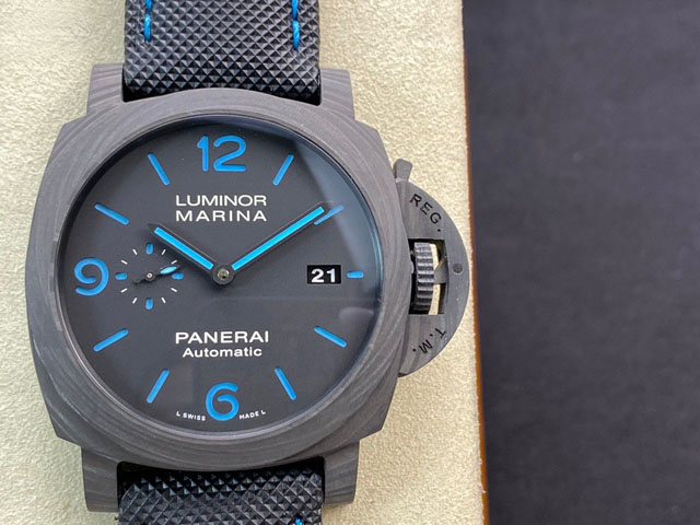 【OFFICINE PANERAI】パネライ スーパーコピールミノール マリーナ カーボテック PAM01661 44mm【VS工場出品】
