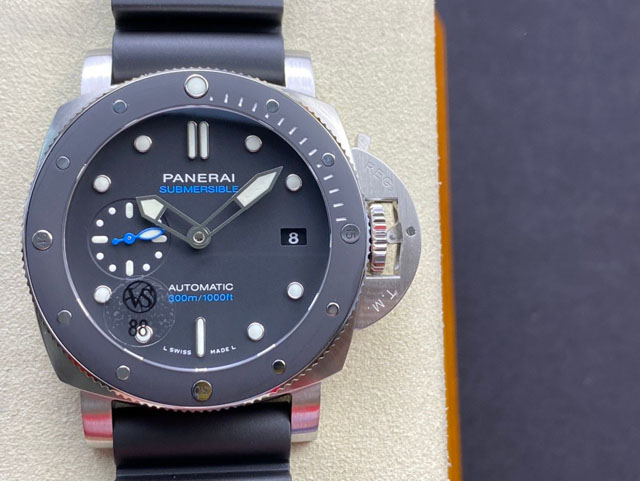 【OFFICINE PANERAI】パネライ スーパーコピー サブマーシブル PAM00683 42mm【VS工場出品】