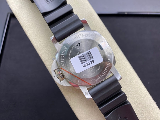 【OFFICINE PANERAI】パネライ スーパーコピー サブマーシブル PAM00683 42mm【VS工場出品】