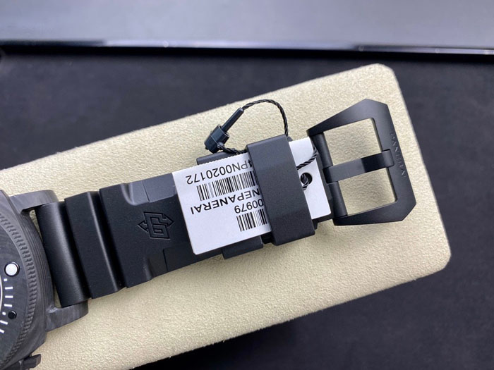 【OFFICINE PANERAI】パネライ スーパーコピー サブマーシブル マリーナ ミリターレ カーボテック PAM00979 47mm【VS工場出品】