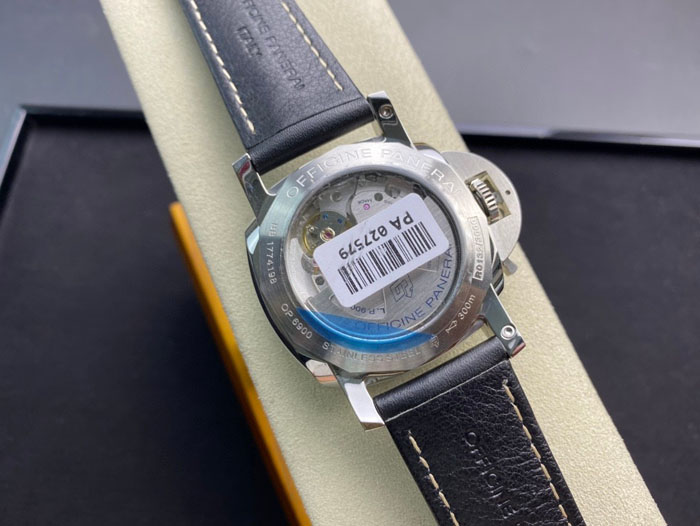 【OFFICINE PANERAI】パネライ スーパーコピー ルミノール マリーナ 1950 3デイズ オートマチック PAM00359 44mm【VS工場出品】