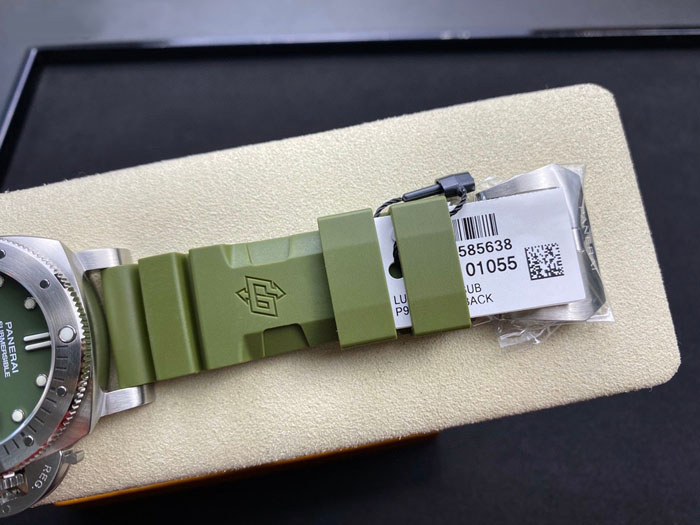 【OFFICINE PANERAI】パネライ スーパーコピー サブマーシブル オンライン限定 PAM01055 42mm【VS工場出品】