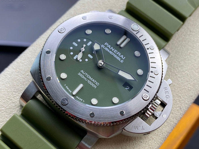 【OFFICINE PANERAI】パネライ スーパーコピー サブマーシブル オンライン限定 PAM01055 42mm【VS工場出品】