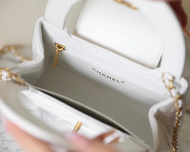 【CHANEL】シャネル スーパーコピー ミニ ショッピング バッグ ホワイト（AS4416 B15566 10601）