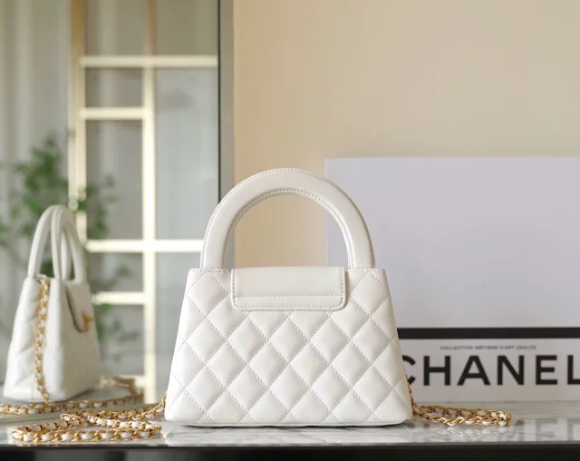 【CHANEL】シャネル スーパーコピー ミニ ショッピング バッグ ホワイト（AS4416 B15566 10601）