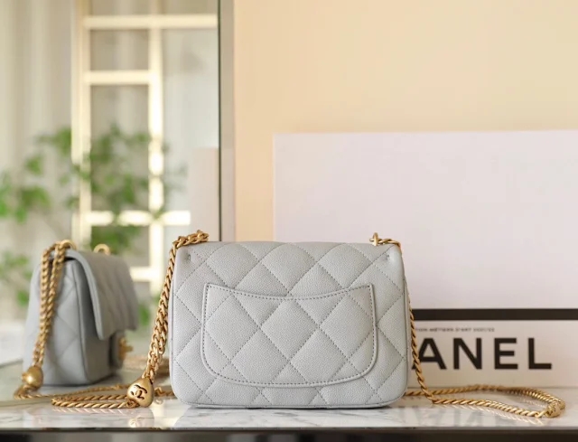 【CHANEL】シャネル スーパーコピー ミニ ショルダーバッグ グレー（AS3829）