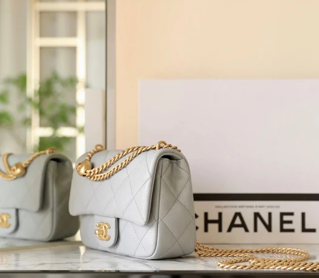【CHANEL】シャネル スーパーコピー ミニ ショルダーバッグ グレー（AS3829）