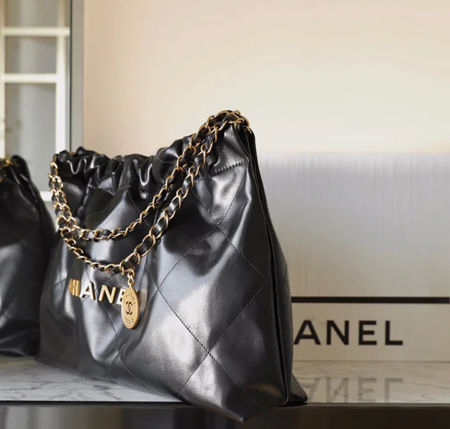 【CHANEL】シャネル スーパーコピー 22bag ショッピングバッグのハンドバッグ ブラック（AS4486）