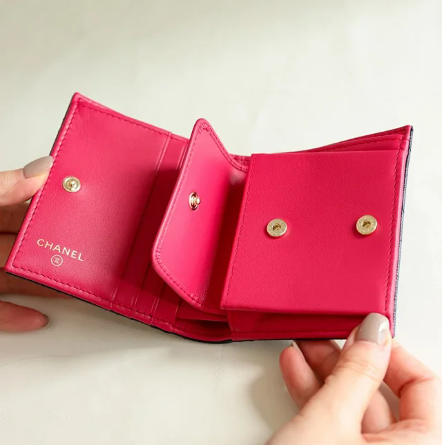 【CHANEL】シャネル スーパーコピー 24ss 二折 ウォレット ブラック（AP3055）