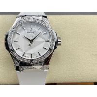 【HB工場出品】ウブロ スーパーコピー HUBLOT クラシック フュージョン オーリンスキー 550.NS.2200.RW.1804.ORL20 ホワイト 40MM 