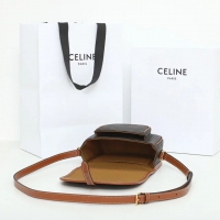 【CELINE】セリーヌ スーパーコピー トリオンフ キャンバス ミディアム フォルコ バッグ タン（191502BZJ.04LU）