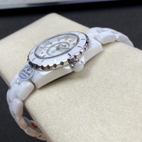 【CHANEL】シャネル スーパーコピー CHANEL J12 H2422 ホワイトセラミック MOP/8Pダイヤ 33MM 【EAST工場出品】