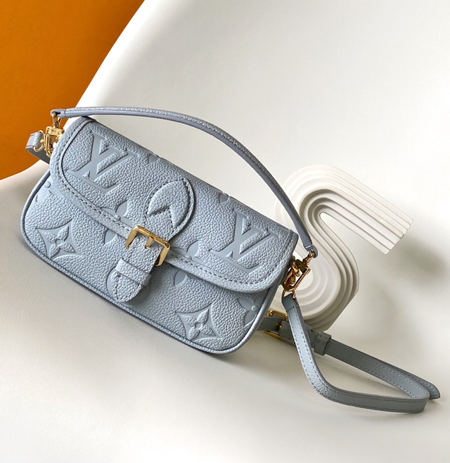 【Louis Vuitton】ルイヴィトン スーパーコピー ナノ・ディアヌ クロスボディバッグ オランプ ブルー（M83592）