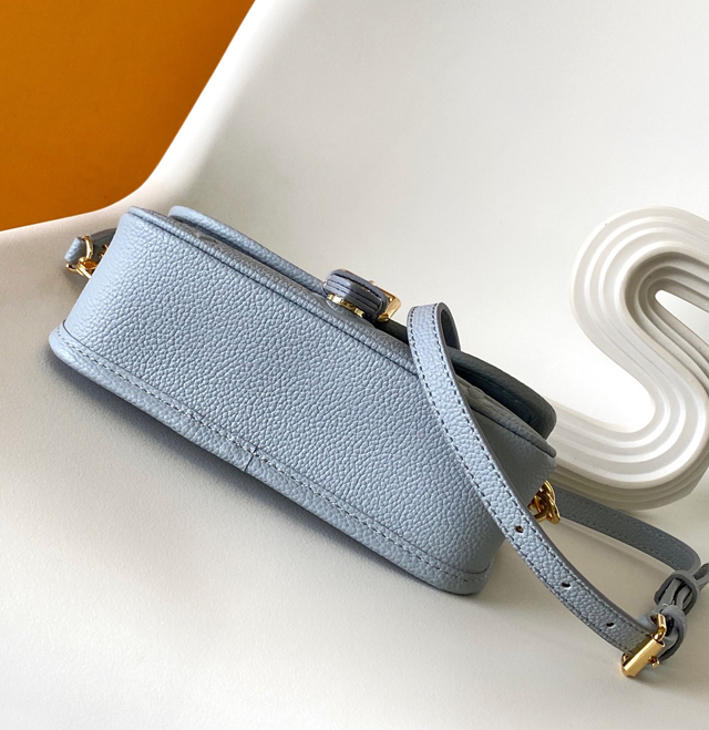 【Louis Vuitton】ルイヴィトン スーパーコピー ナノ・ディアヌ クロスボディバッグ オランプ ブルー（M83592）