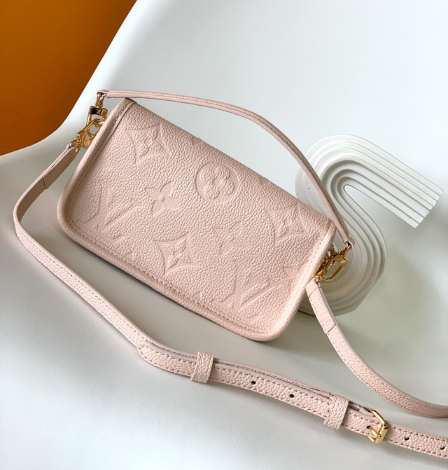 【Louis Vuitton】ルイヴィトン スーパーコピー ナノ・ディアヌ クロスボディバッグ ピンクオパール（M83566）