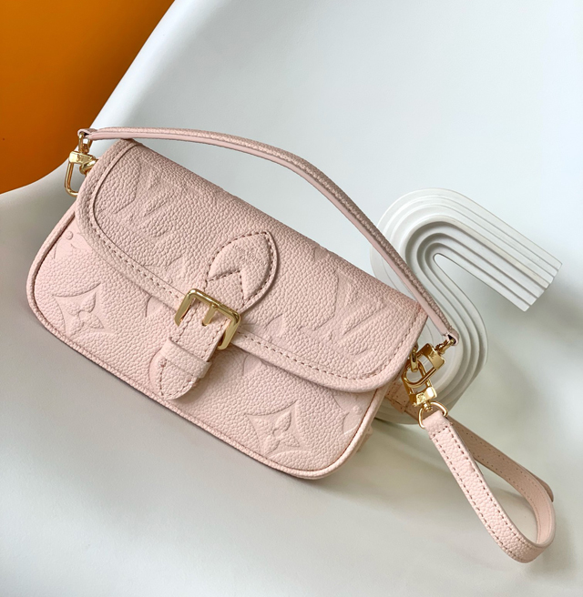 【Louis Vuitton】ルイヴィトン スーパーコピー ナノ・ディアヌ クロスボディバッグ ピンクオパール（M83566）