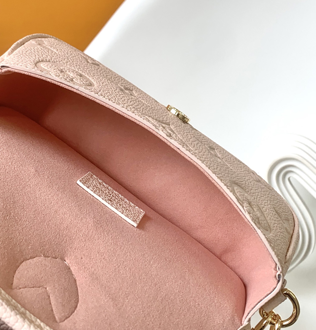 【Louis Vuitton】ルイヴィトン スーパーコピー ナノ・ディアヌ クロスボディバッグ ピンクオパール（M83566）