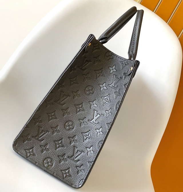【Louis Vuitton】ルイヴィトン スーパーコピー オンザゴー MM ハンドバッグ ノワール（M45595）