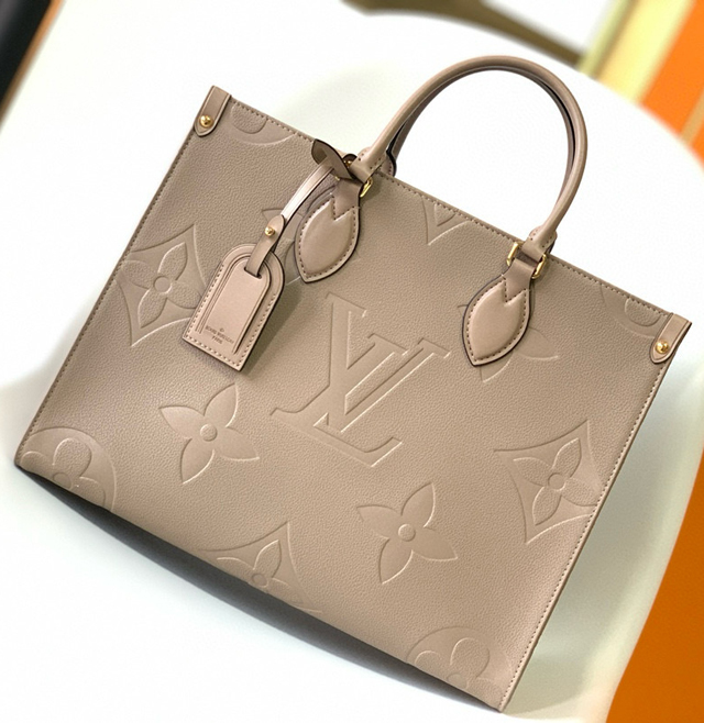 【Louis Vuitton】ルイヴィトン スーパーコピー オンザゴー MM ハンドバッグ（M45607）