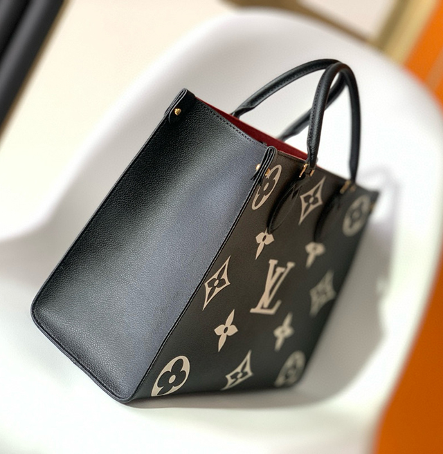 【Louis Vuitton】ルイヴィトン スーパーコピー オンザゴー MM ハンドバッグ（M45495）