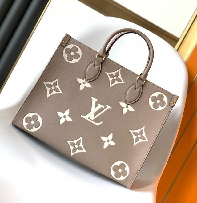 【Louis Vuitton】ルイヴィトン スーパーコピー オンザゴー MM ハンドバッグ（M45494）