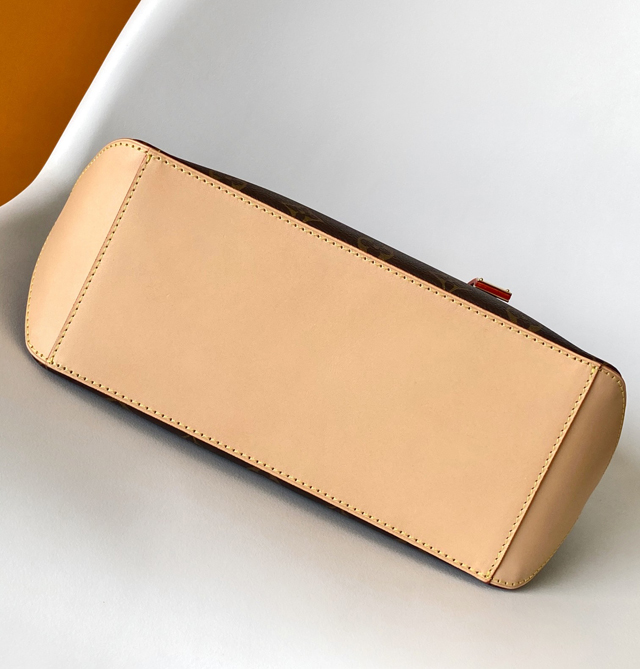 【Louis Vuitton】ルイヴィトン スーパーコピー 2024秋冬ショーアイテム ピアノ ビッグバッグ（M12095）
