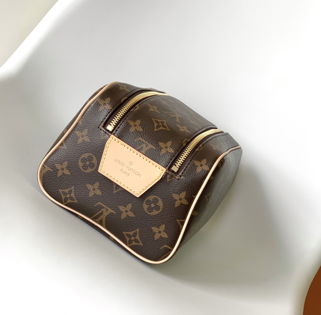 【Louis Vuitton】ルイヴィトン スーパーコピー ドップ･キット/トイレタリーバッグ（M44494）